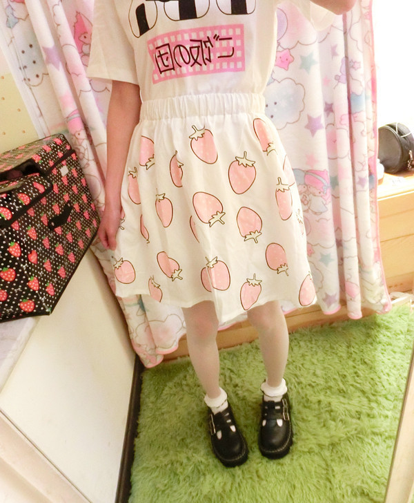 -Harajuku-lolita-strawberry-printing-kawaii-girls-summer-skirts-school-girls-cute-uniform