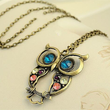 XL004 Girl Fashion retro hollow carved cute owl colored crystal pendant necklace for Women jewelry accessories