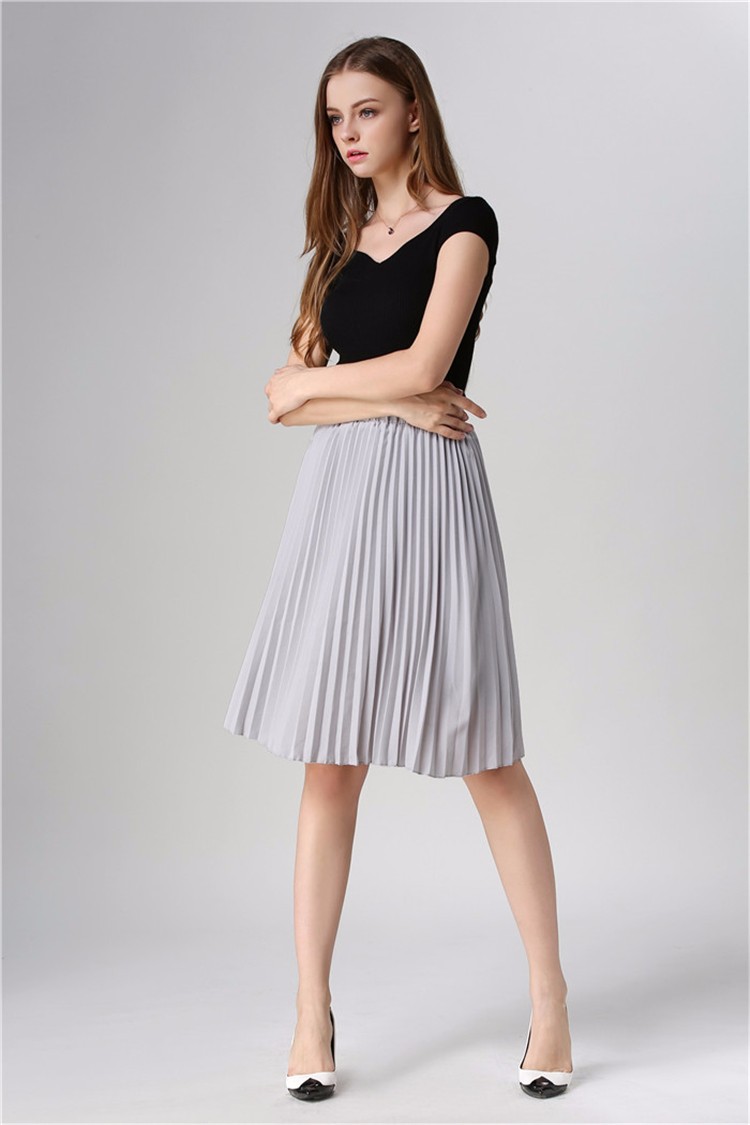 pleated skirt 13