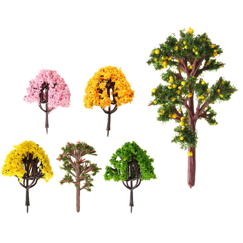 Mini tree house in potted plant — crafthubs