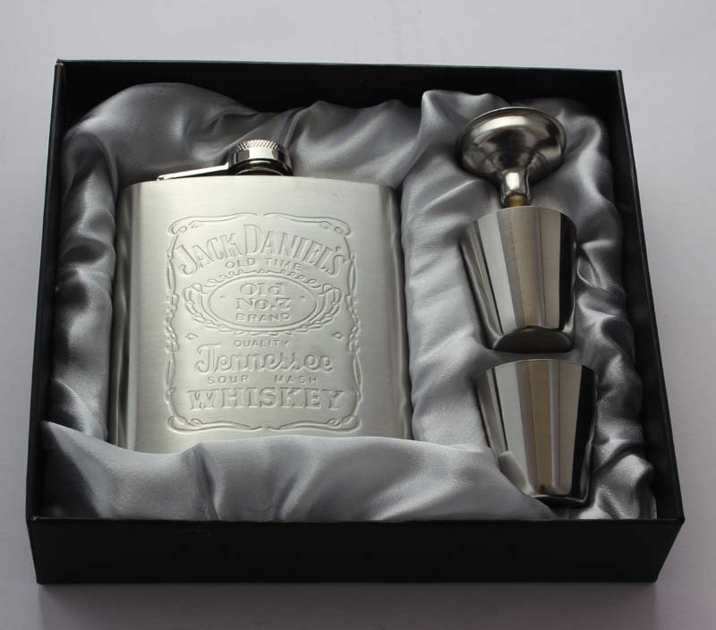 Image of Portable Stainless Steel Hip Flask set 7oz Embossed Flagon Flasks russian Wine beer Whiskey Bottle Pocket 016-001L