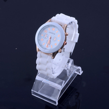 2016 Top Brand White Geneva Watches Quartz Watch Women Reloj Women Dress Watches man Silicone Wristwatches