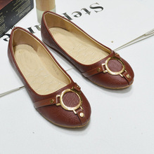 The new autumn and the wind round the streets of flat shoes leisure shoes with flat