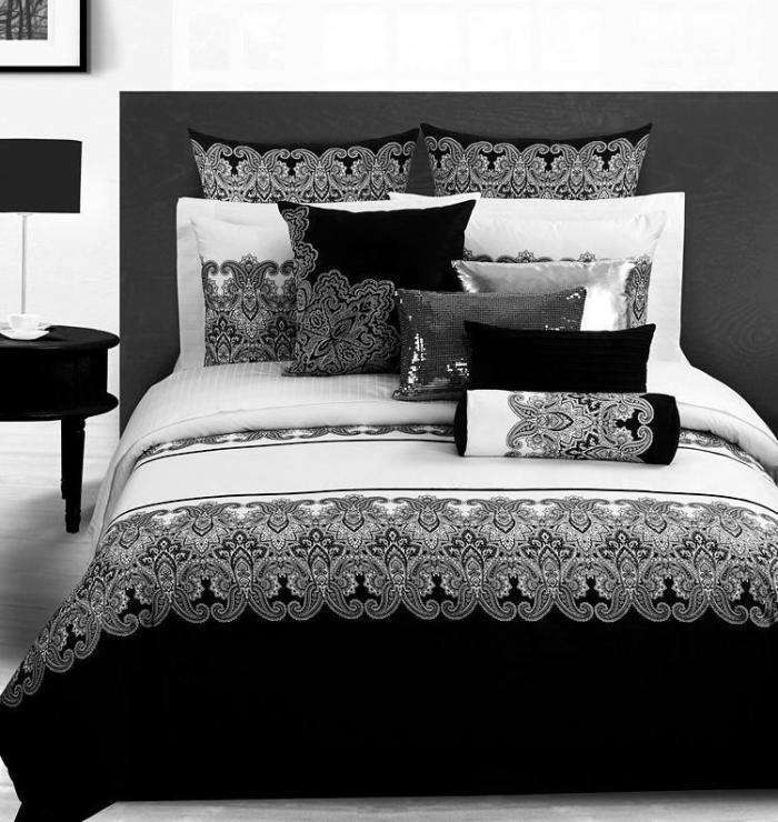 Black And White Vintage Comforter 20