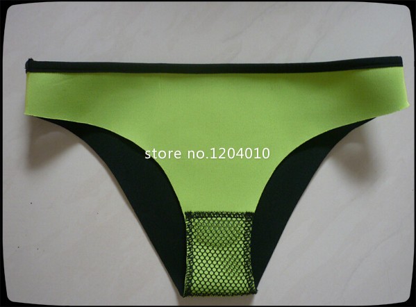 2007 swimwear green_sc5