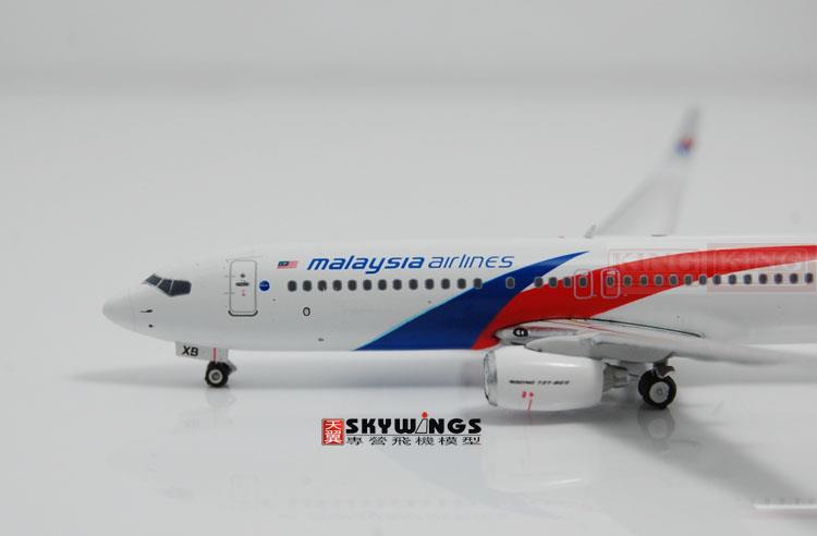 Details about   Phoenix 1:400 Malaysia Airlines Boeing 737-800 9M-MXB Model Plane PH10787
