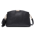 2016 Hot Sale Female Shell Shoulder Bag Women Knitting Leather Handbags Autumn Winter Fringe Tassel Messenger