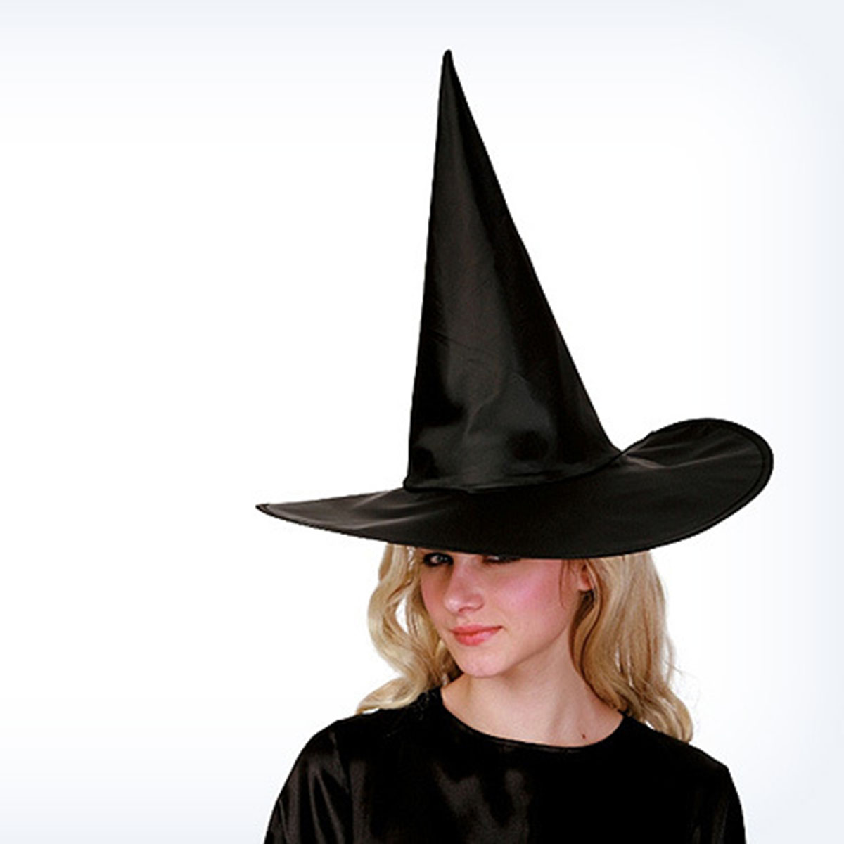 black witch hat