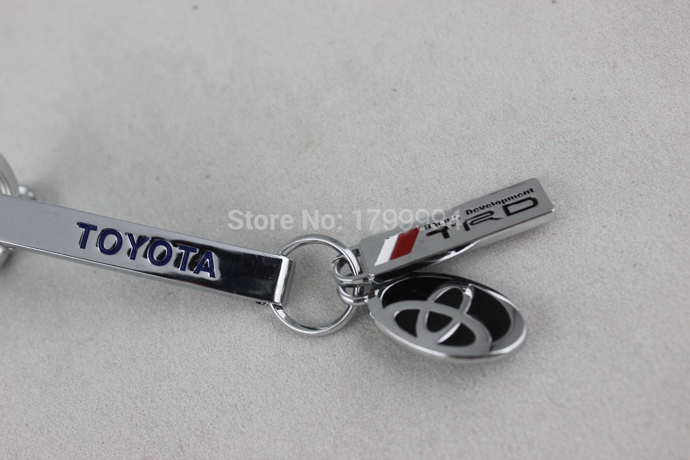 New-Arrival-3D-Toyota-Logo-TRD-racing-development-Alloy-Keychain-For-Toyota-RAV4-Corolla-Camry-XB (1)