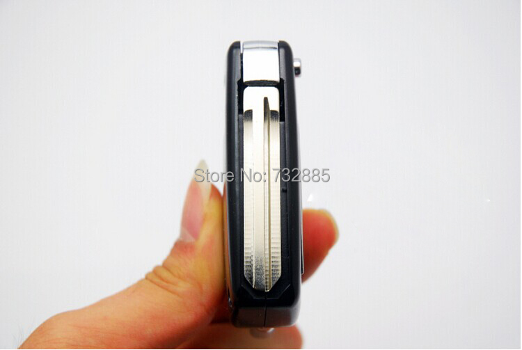 Toyota Camry Modified remote key shell 4 buttons (3 buttons )(5).jpg