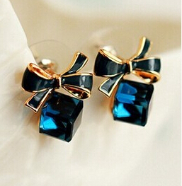 Image of Blue Kiss E480 The Fashion 2016 Chic Shimmer Plated Gold Bow Cubic Crystal Earrings Rhinestone Stud Earrings For Women