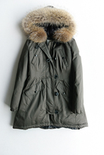 The new Europe Foreign Trade In Winter 2016 Raccoon Fur Cap Ms Long Down Coat Of