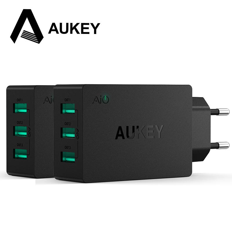 Image of Aukey Multi Ports USB Charging Station Wall Charger 30W 3 USB Ports Charger Adapter 5V/6A with AlPower Tech for Apple iPhone 6