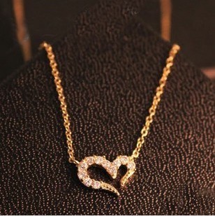 Free Shipping 10 mix order New Fashion Vintage Misha Barton Love Heart Necklace Women Chain N0917