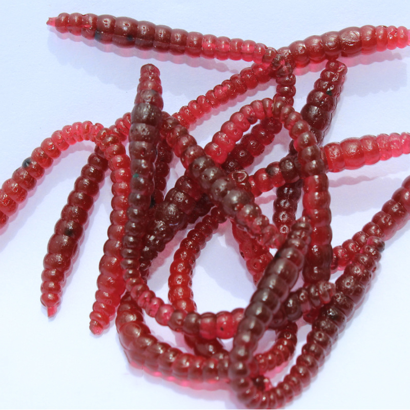 Image of 100pcs 6cm/0.5g smelly Earthworm Soft lure Red worms soft bait carp fishing lure artificial bait Soft fishing lure
