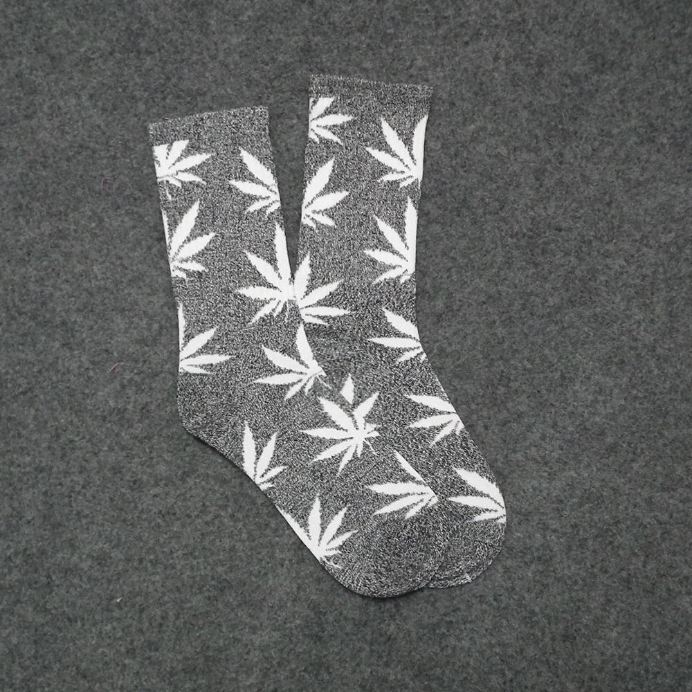 1 pair Men sock Maple leaf Socks long fashion Cannabis Marijuana Weed Socks Long Skateboard hiphop