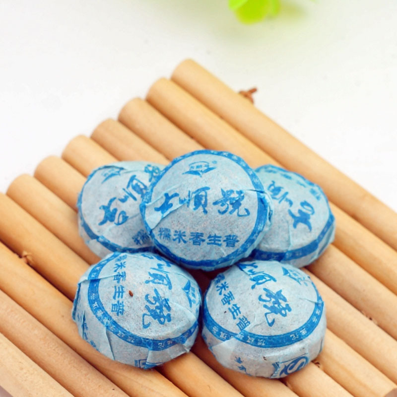 Chinese Ripe Pu Er Tea Yunnan Puer Tea Old Tea Tree Materials Pu Erh Honey Sweet