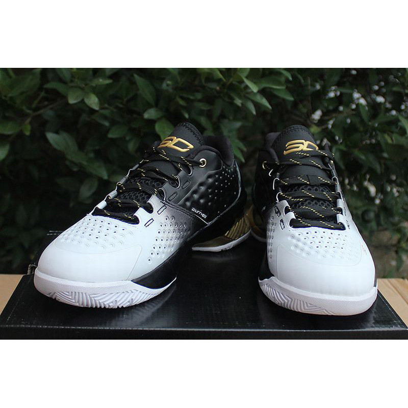ua-stephen-curry-1-one-low-basketball-men-shoes-black-white-gold-007