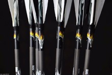 12pcs lot 31 Arrows Archery Turkey Feathers Carbon Arrows 7 5mm Spine 500 Hunting Bow Arrows