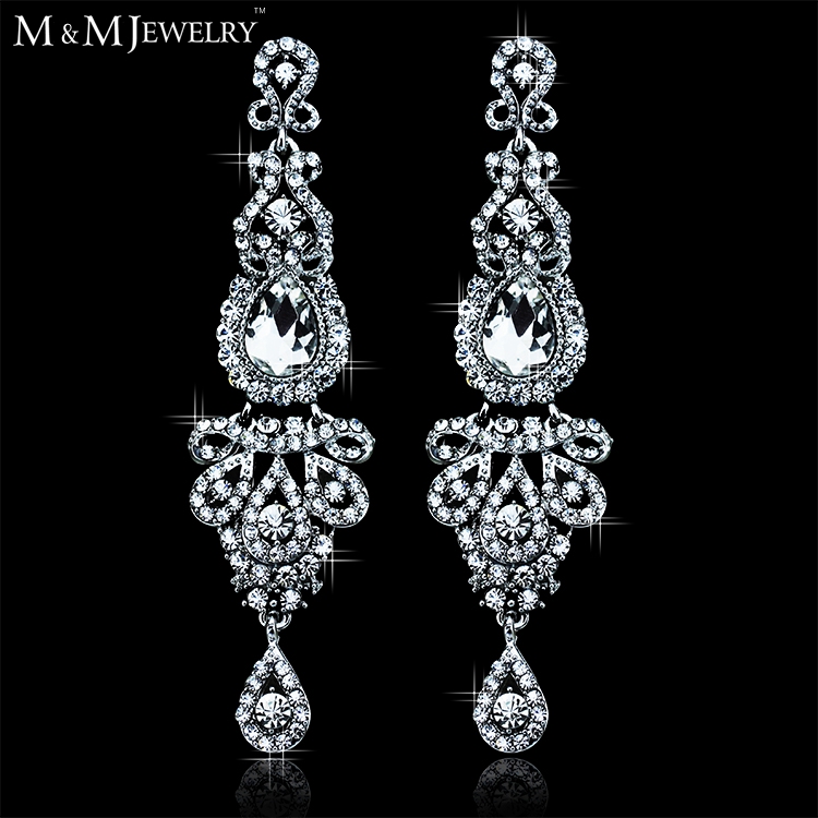 Image of New Arrival Top Quality Luxurious Romantic Chandelier Crystal Bridal Earrings White K Plated Long Earrings for Women EH162