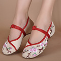 2016 New Fashion Womens Canvas Flats Ladies Cheap Cow Muscle Flat Chinese Flower Embroidery Shoes Plus