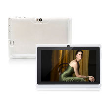 Q8 7 » таблетки пк Android 4.4 а33 Google 1 г / 16 ГБ четырехъядерный процессор Wi-Fi Bluetooth флэш таблетки пк белый