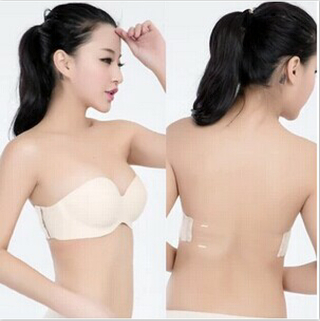 Soutien gorge bande transparente dos Le soutien-gorge à dos transparent est un accessoire de lingerie bien utile, d’une extrême légèreté ce soutien-gorge sans dos vous assure maintien et discrétion. L’été notre vêtement fétiche c’est la robe, et bien souvent, porter un soutien-gorge ne se prête pas au style de notre si jolie tenue.