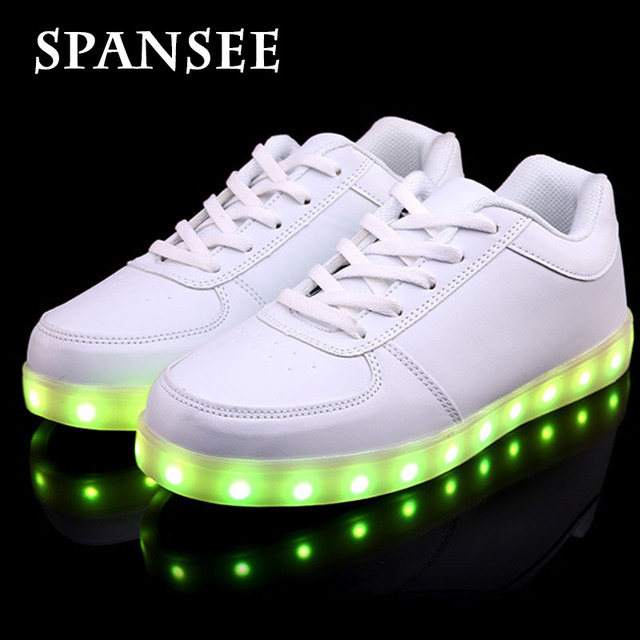 Размер 35-45 На Продажу Световой Светящиеся Кроссовки дети Привели Shoes With Light up СВЕТОДИОДНЫЕ Тапочки Мальчики девочки Lumineuse shoes