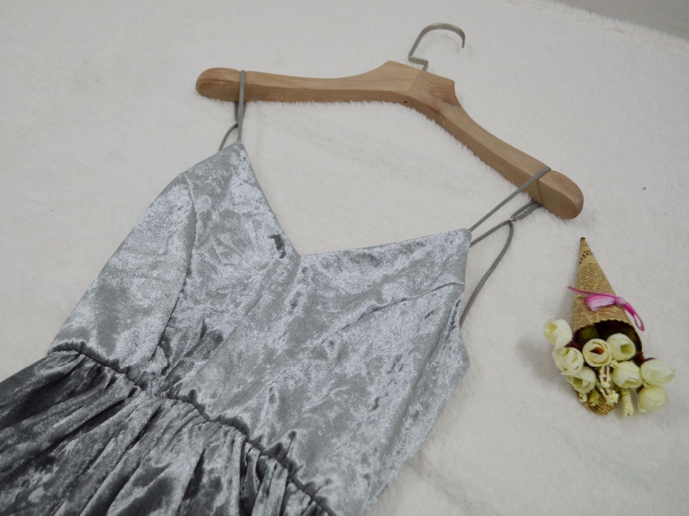 3694744691_508351750