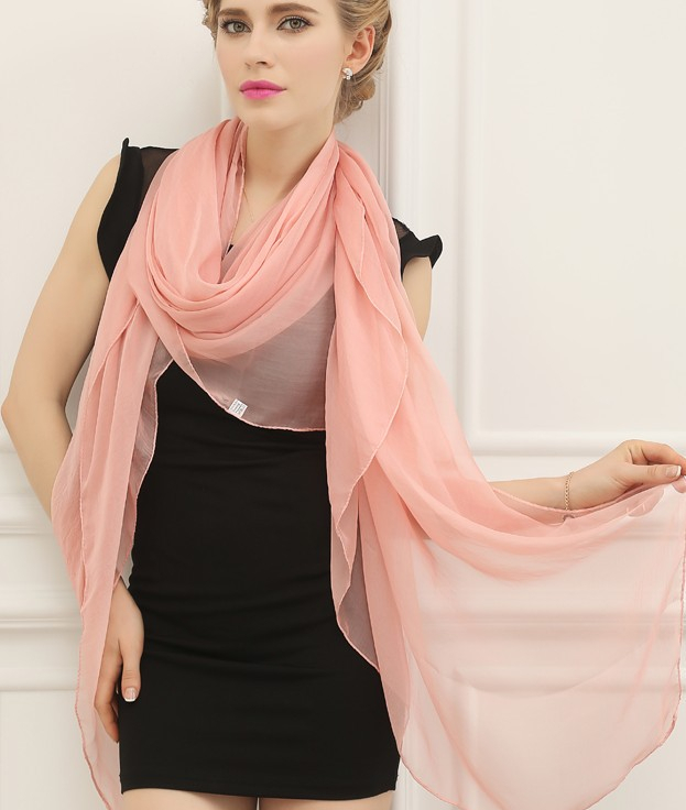 Exchange note Discover scarves for women at ASOS. Shop our range of scarves, from head and cashmere scarves to snood, tartan and oversized scarves for all occasions. your browser is not supported. To use ASOS, we recommend using the latest versions of Chrome, Firefox, Safari or Internet Explorer.