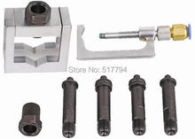 Universal common rail injector holder clamping tool