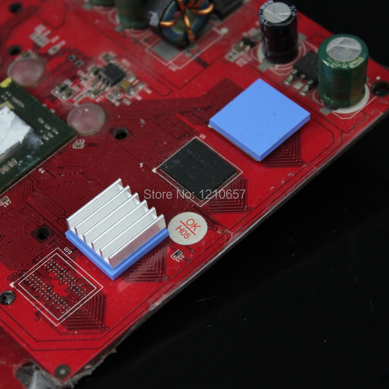 30pc 15mm x 15mm x 1mm Silicone Thermal Pad VGA GPU Chipset Heat Transfer Sink B 