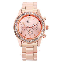 2015 Fashion Watch Geneva Unisex Quartz Watch Women Analog Wristwatches Bling Crystal Clocks Stainless Steel Watch Relogio Reloj