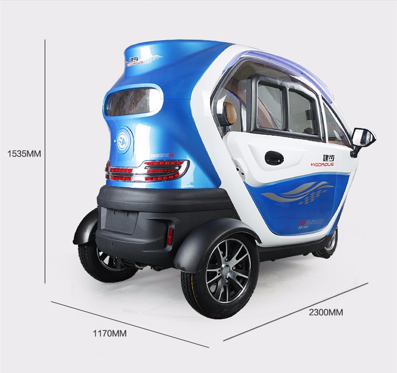Elektrikli üç tekerlekli Scooter 72V 65AH kamera ekran pil güçlü Motor