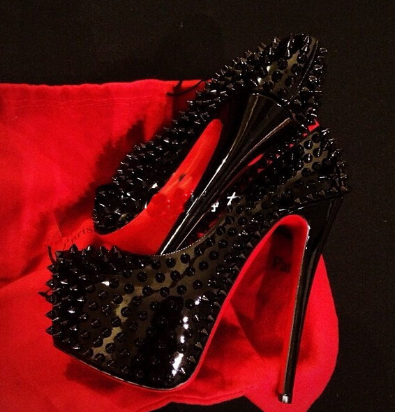 red bottom heels with spikes