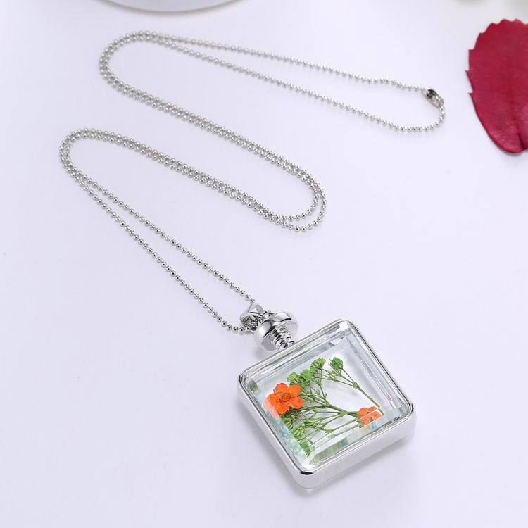 Silver Plated Square Shape Glass Bottle Mini Dried Flower Pendant Necklaces of Women Wholesale Jewelry Flower Necklace N024 23\'\' N02405-5