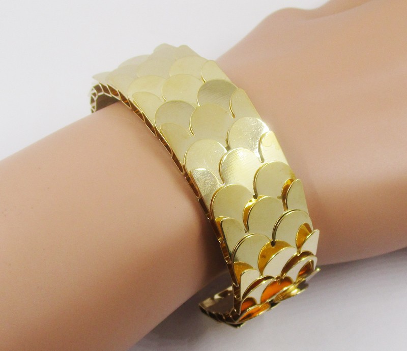 koele-zilveren-zwarte-goud-multilayer-vis-schubben-armband-manchet-armbanden-fashion-party-opening-armband-charmes-armband.jpg (800×690)