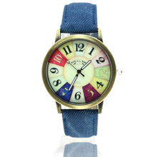 Bracelet Watches For Fashion Men Women Harajuku Graffiti Retro Pattern Leather Band Analog Quartz Vogue Wrist Watches
