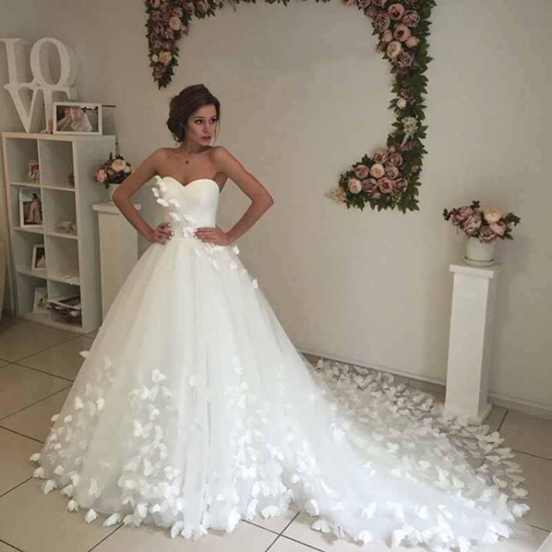 wedding dresses with butterflies on them