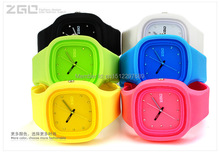 Zgo marca electronic 2015 nueva moda de la jalea del silicón relojes hombres deportes relojes reloj de cuarzo vestido rhInestone relojes