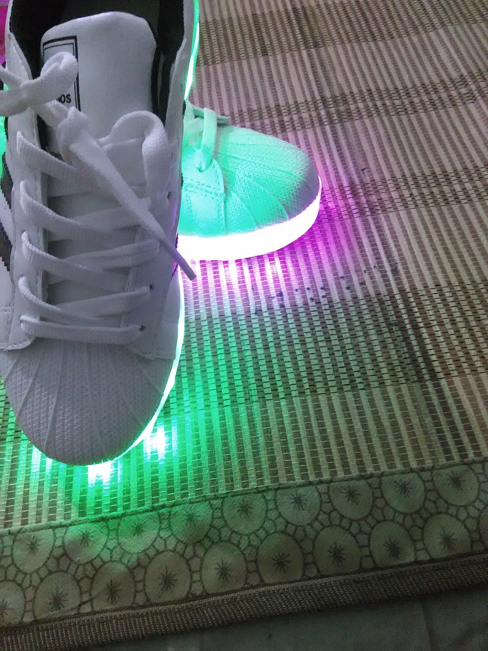 baskets adidas a led