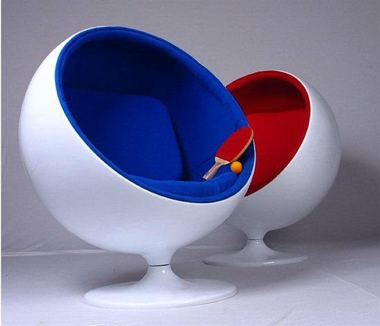 Indoor Modern Fiberglass Swivel Round Egg Shaped Chairs-in Living Room
