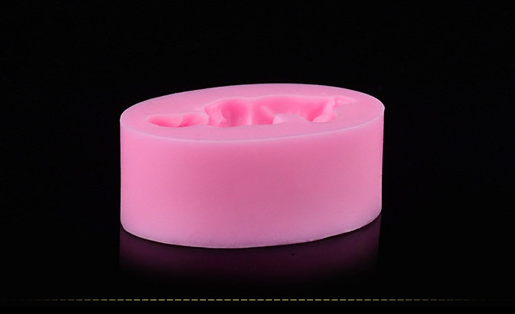 2426833241_695452841