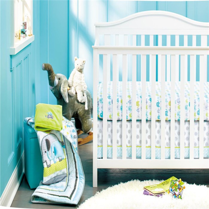 bumpers in crib 0206 (1)