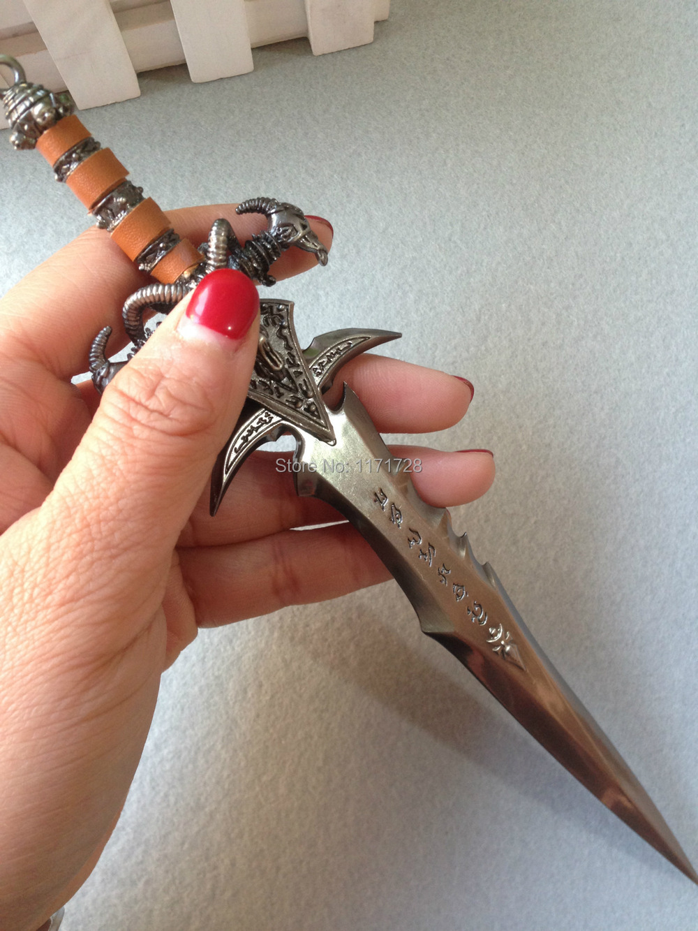 Купить 1 наборы/лот скопировать wow меч 22 см Длина реплик с задней ...