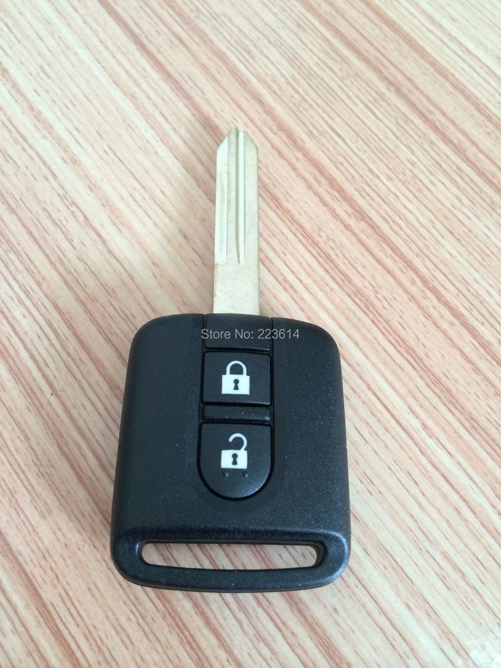 Black 2 Button Remote Key For Nissan Pickup Duke 433MHZ With ID46 Chip Inside Excellent Quality