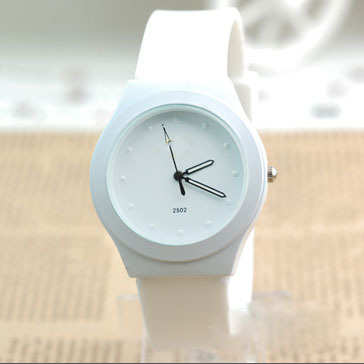 Image of Best Selling Silicone Watch 2016 New Fashion Trendy Casual Watch Sports Watch Women Quartz Watch Luxury Brand Women Wristwatch