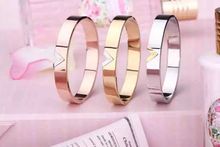 Hot Sale! Brand Luxury Women / Love Bangle 18K Gold / Silver / Rose plated Titanium Stainless Steel V letters bracelet