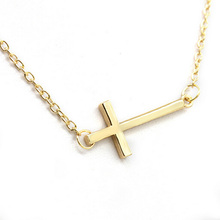 Women Nice Jerwelry Accessories Gold Silver Chain Iron Thin Horizontal Sideways Faith Small Cross Pendant Short Necklaces NK173