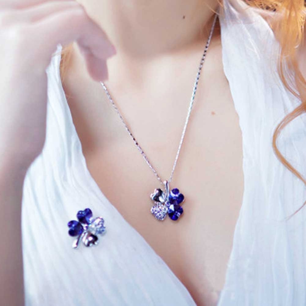 Image of Charming Jewelry Accessories Imitation Crystal Lucky Four-leaf Clover Pendant Necklace NL-0052